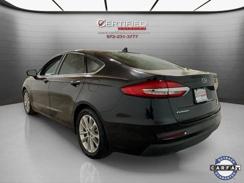 Used 2019 Ford Fusion SE image 4