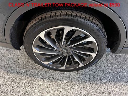 Used 2023 Lincoln Aviator Reserve w/ Equipment Group 201A image 10