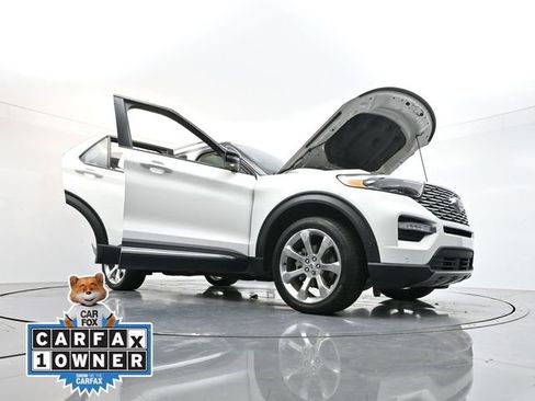 Used 2020 Ford Explorer Platinum w/ Premium Technology Package image 38