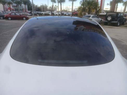 Used 2021 Tesla Model 3 Standard Range Plus image 30