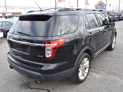 Used 2014 Ford Explorer XLT w/ Equipment Group 202A image 8