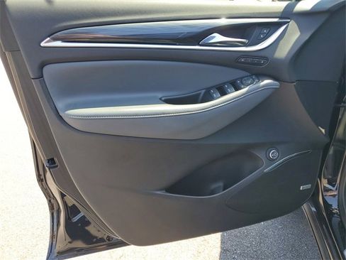 Used 2023 Buick Enclave Premium w/ Experience Buick Package image 8