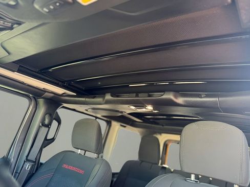 Used 2021 Jeep Wrangler Unlimited Rubicon image 27