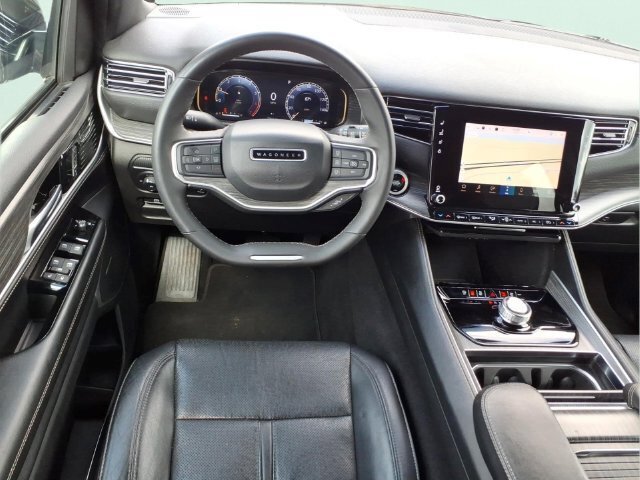 Used 2024 Jeep Wagoneer Series II w/ Flexible Seating Group RWD image 19
