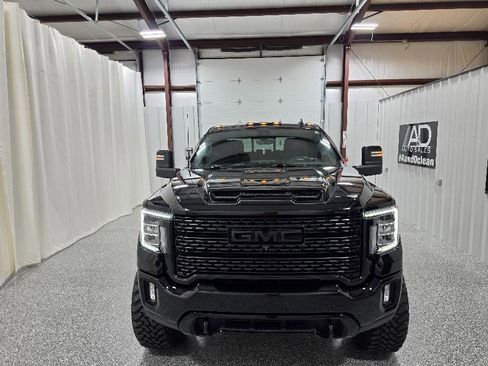 Used 2020 GMC Sierra 2500 Denali w/ Denali Ultimate Package AWD/4WD image 3