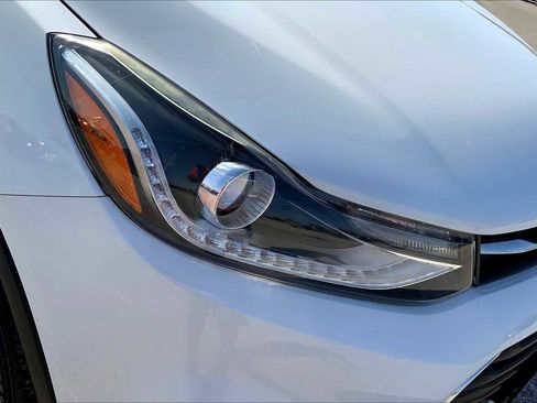 Certified 2022 Chevrolet Trax LT w/ Sport Edition image 51