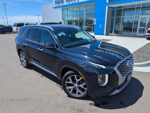 Used 2022 Hyundai Palisade SEL w/ Premium Package AWD/4WD image 4