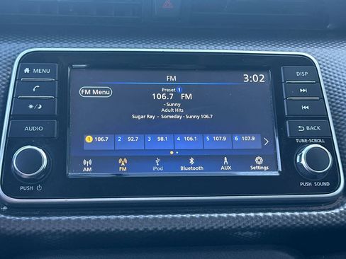 Used 2018 Nissan Kicks S image 19