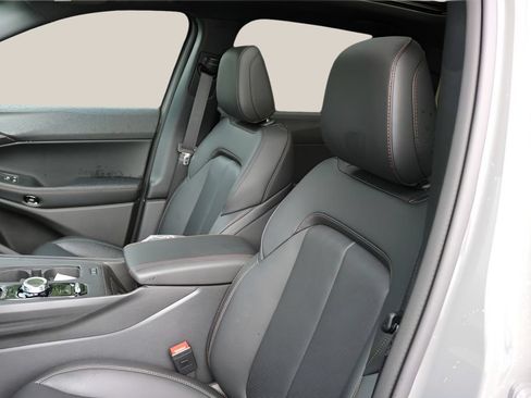 New 2026 Jeep Cherokee Limited AWD/4WD image 12