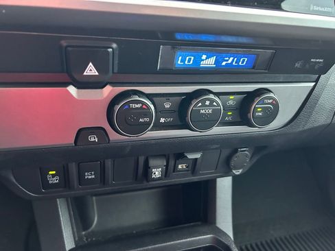 Used 2022 Toyota Tacoma SR5 w/ Technology Package image 27