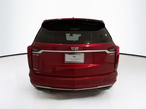 Used 2025 Cadillac XT6 Premium Luxury w/ Platinum Package image 5