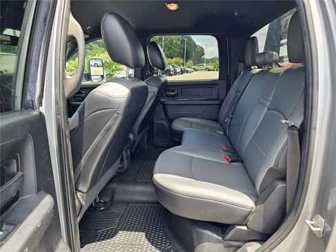 Used 2021 RAM 3500 Tradesman w/ Chrome Appearance Group AWD/4WD image 29