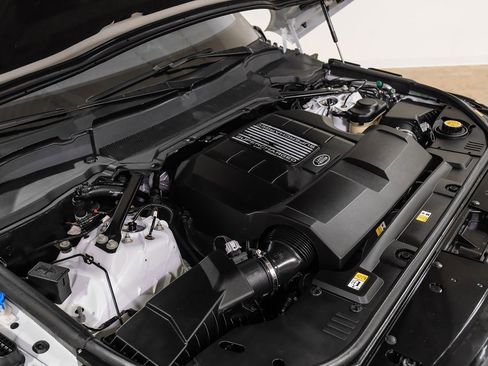 Used 2020 Land Rover Range Rover HSE image 51