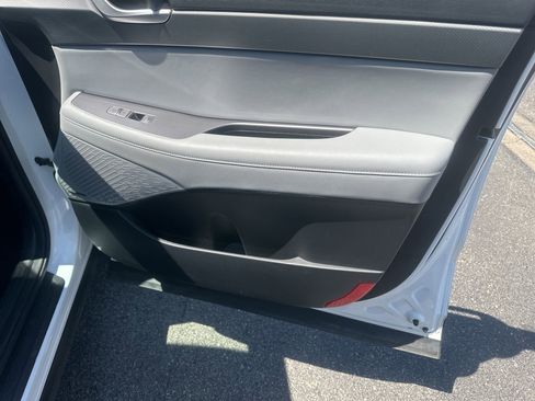 Used 2024 Hyundai Palisade SEL w/ Premium Package image 13