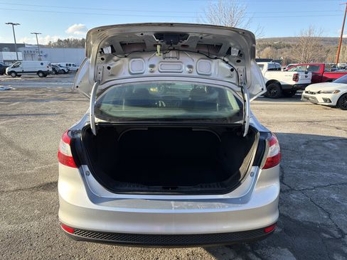 Used 2014 Ford Focus SE image 28