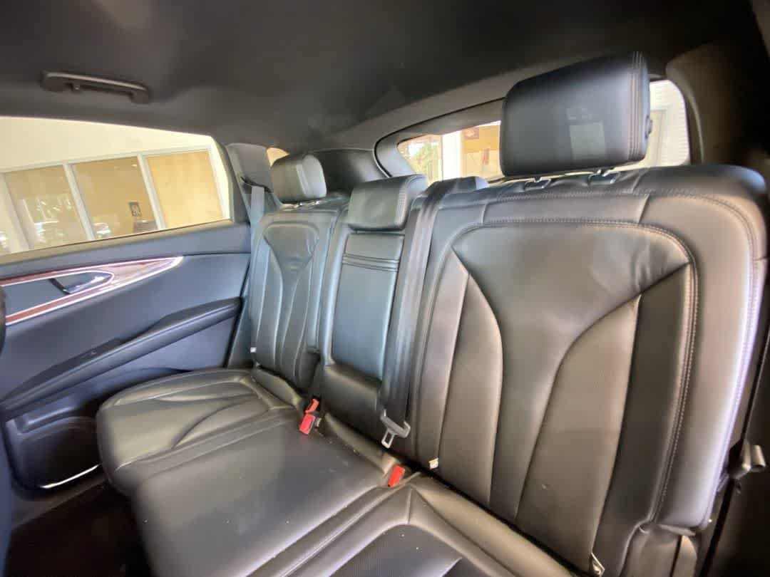 Used 2019 Lincoln Nautilus Select AWD/4WD image 23