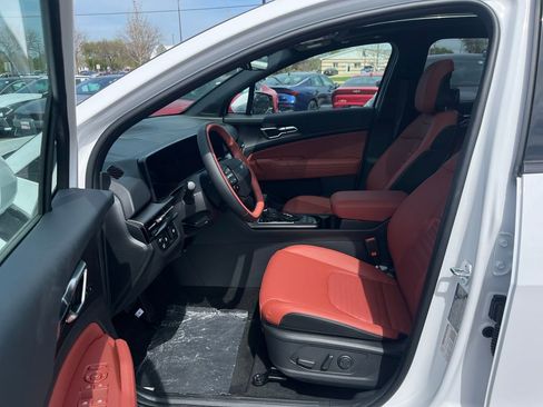 New 2026 Kia Sportage SX AWD/4WD image 13