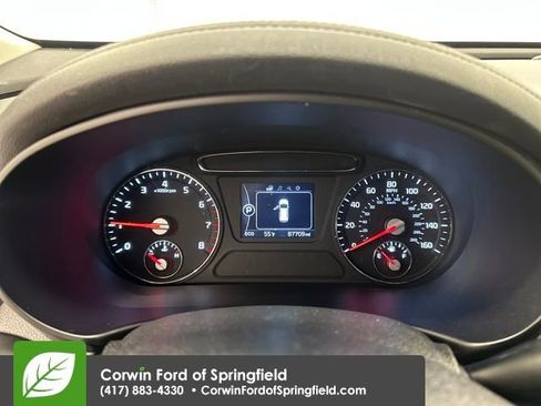 Used 2016 Kia Sorento LX image 28