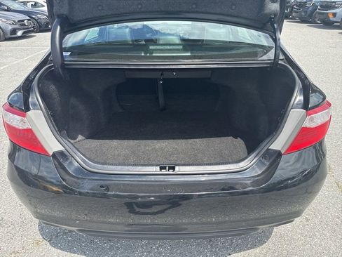 Used 2017 Toyota Camry SE FWD image 25
