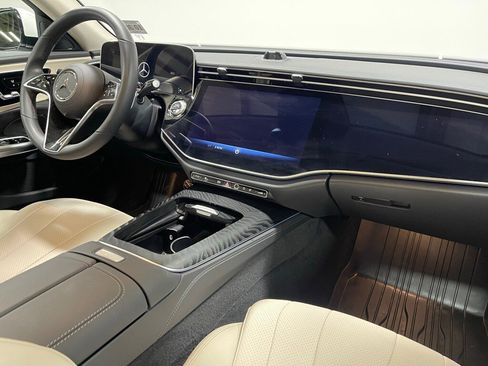 Used 2026 Mercedes-Benz E 350 4MATIC Sedan image 28