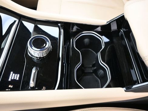 Used 2022 Jeep Grand Cherokee L Limited image 14