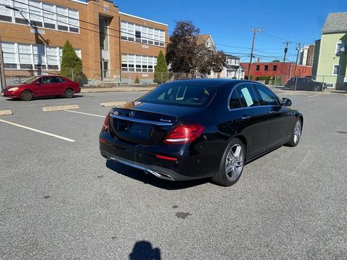 Used 2017 Mercedes-Benz E 300 4MATIC image 5