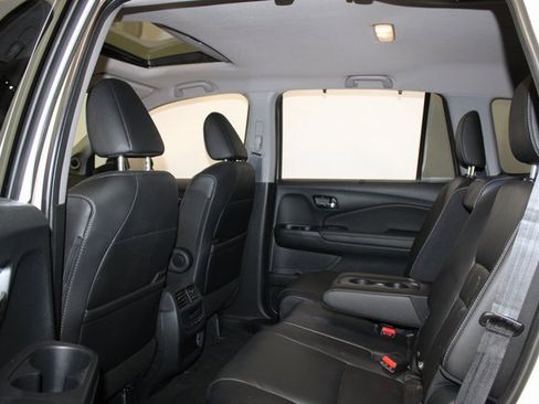 Used 2022 Honda Pilot EX-L image 9