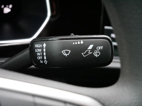 Used 2022 Volkswagen Jetta Sport image 22