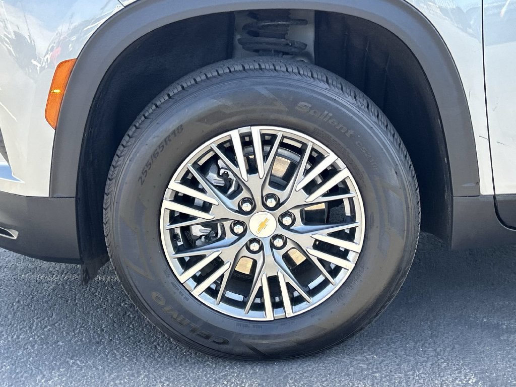Certified 2026 Chevrolet Traverse LT FWD image 31