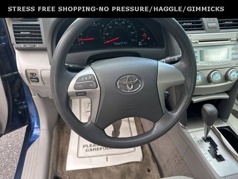 Used 2009 Toyota Camry LE image 9