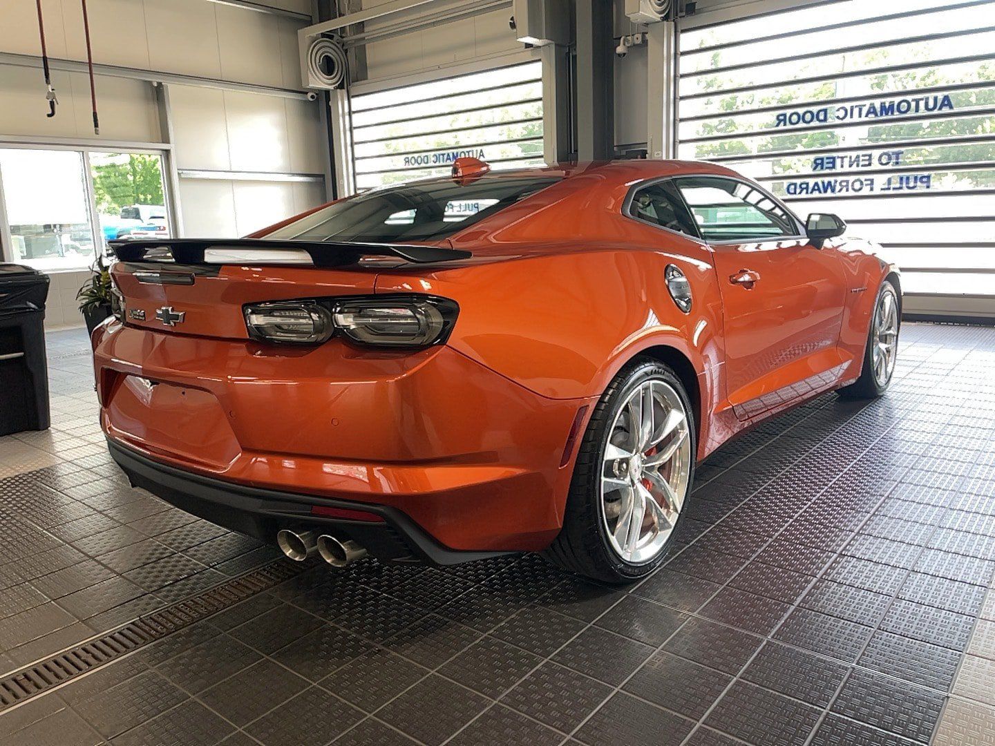 Used 2024 Chevrolet Camaro SS w/ Design Package 2 RWD image 10