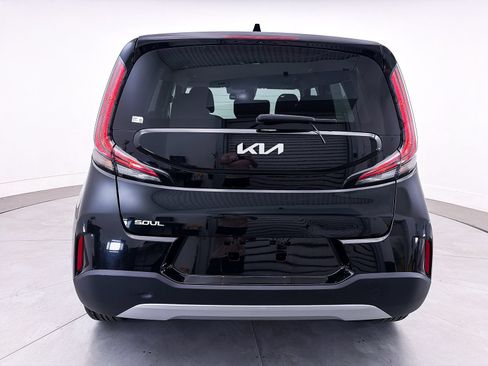 Used 2024 Kia Soul LX FWD image 14