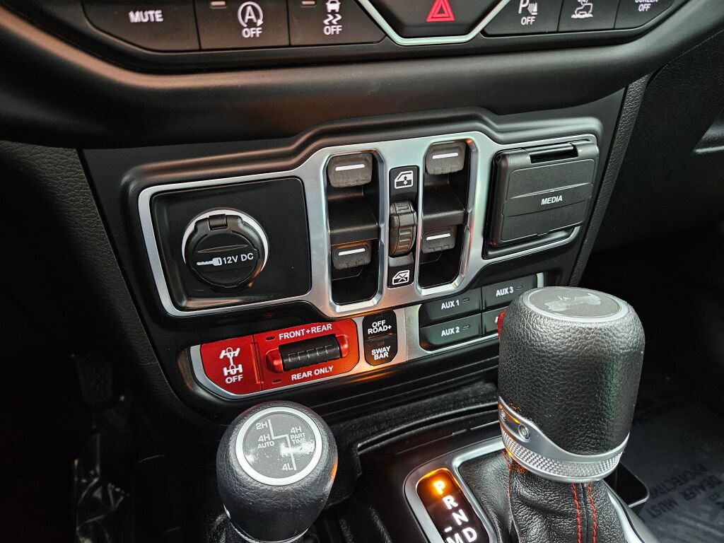 Used 2021 Jeep Wrangler Unlimited Rubicon AWD/4WD image 26
