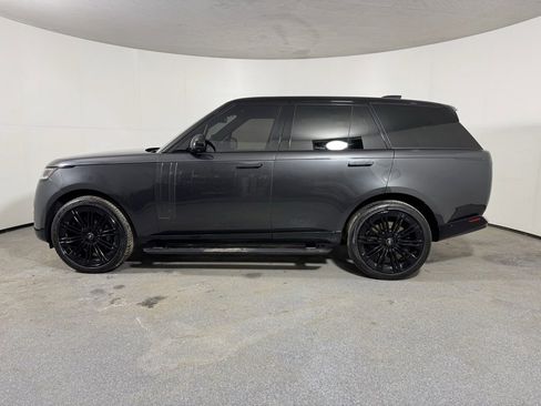 Used 2024 Land Rover Range Rover Autobiography image 10