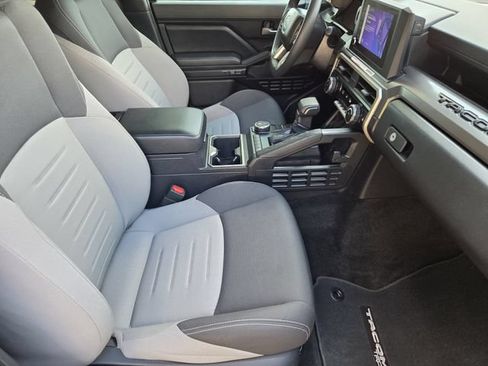 Used 2024 Toyota Tacoma TRD Sport RWD image 12