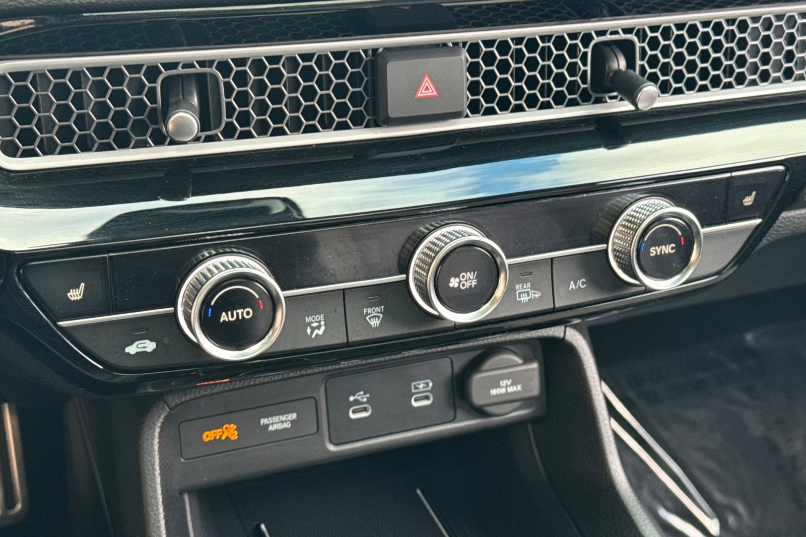 Certified 2025 Honda Civic Sport Touring image 18