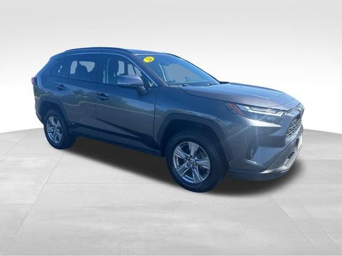 Used 2024 Toyota RAV4 LE AWD/4WD image 8