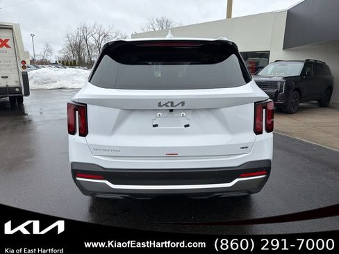 New 2026 Kia Sorento S AWD/4WD image 7