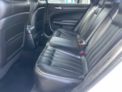 Used 2023 Chrysler 300 S image 9