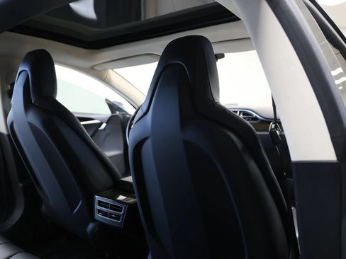 Used 2015 Tesla Model S 85D AWD/4WD image 43