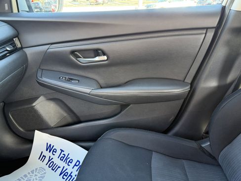 Certified 2023 Nissan Sentra SV image 18