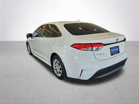 Used 2024 Toyota Corolla LE FWD image 10