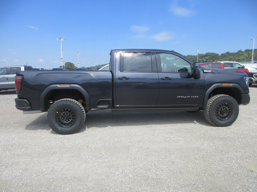 New 2026 GMC Sierra 2500 AT4X w/ AT4X AEV Edition AWD/4WD image 3