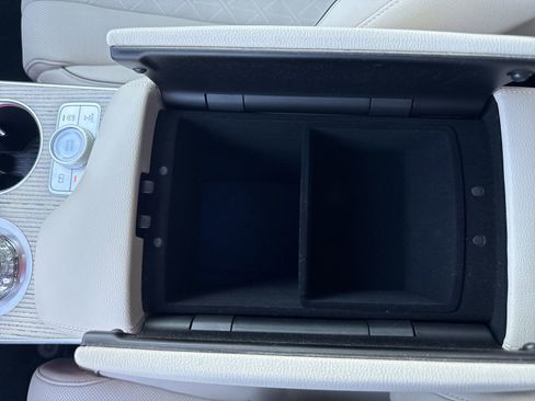 Used 2025 Genesis GV80 3.5T Advanced image 32