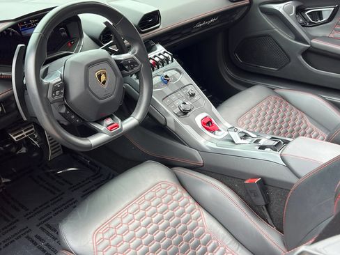 Used 2017 Lamborghini Huracan LP 580-2 RWD image 2