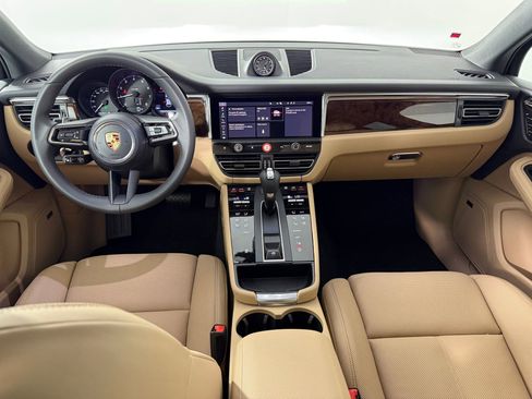 New 2026 Porsche Macan image 17