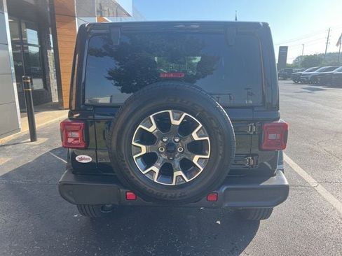 New 2026 Jeep Wrangler Unlimited Sahara AWD/4WD image 23