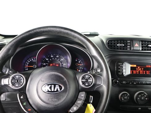 Used 2014 Kia Soul Base image 16
