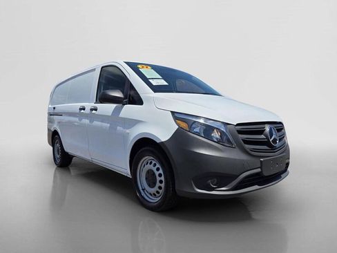 Used 2022 Mercedes-Benz Metris image 7