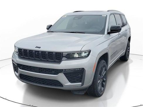 New 2026 Jeep Grand Cherokee L Limited AWD/4WD image 2
